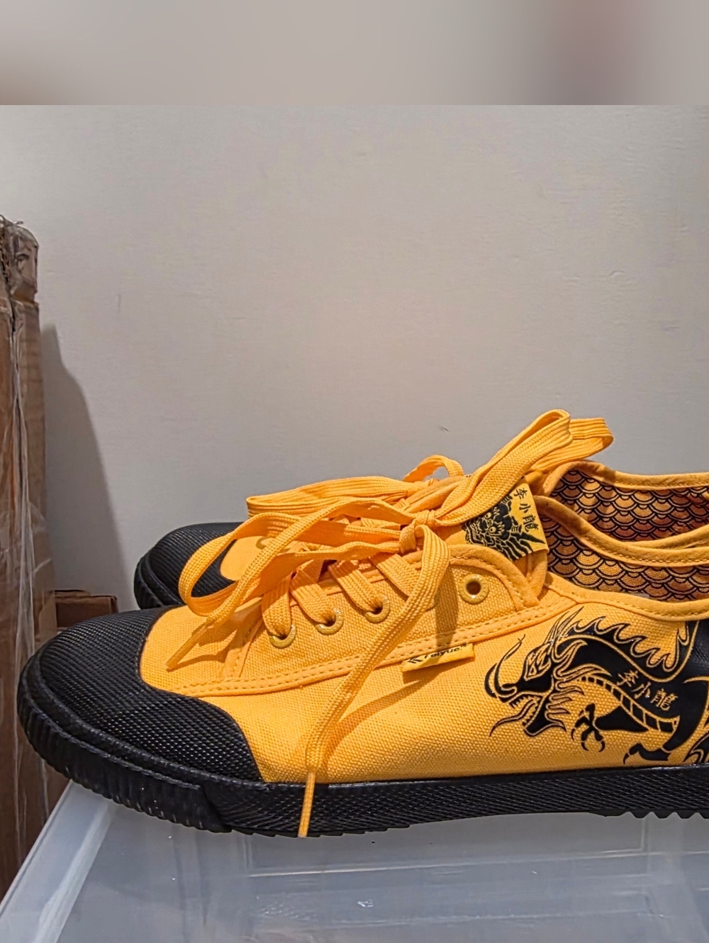 Feiyue X bruce lee 1920 martial arts sneakers Men's size 10 Yellow